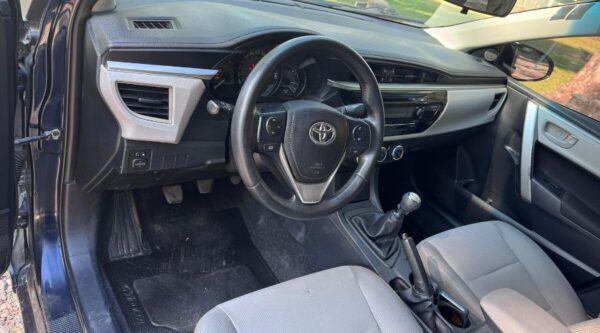 TOYOTA COROLLA 1.8 XLI L/14 - 2015 - 148.800 KM - Imagen 7
