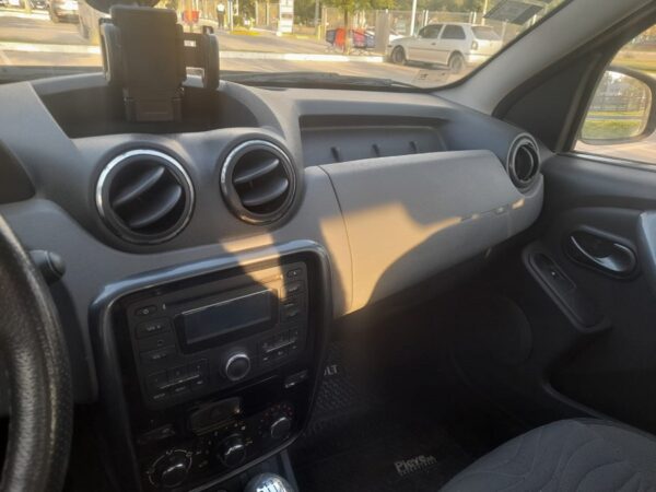 DUSTER 2.0 4X2 PRIVILEGE 2011 - 135.000 KM - Imagen 4