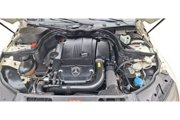 MERCEDES BENZ C 200 CGI BLUEEFFICIENCY AUT  2011 - 190.000 KM - Imagen 13
