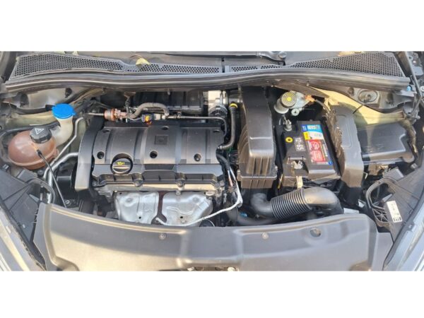 Peugeot 208 1.6 5P ACTIVE 2018 74.402 Km - Imagen 13