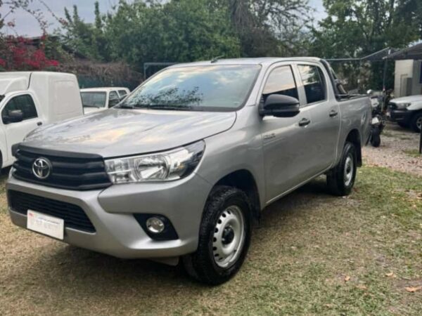 Toyota Hilux 2.4 DC 4X2 TDI DX  2021  75.000 Km