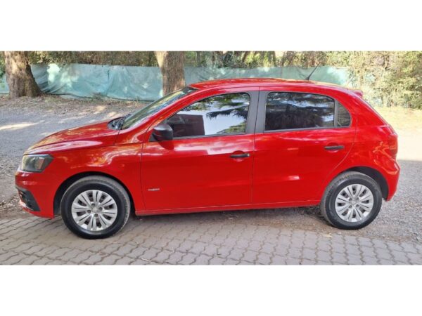 VW GOL TREND 1.6 5 P L/17 2017 94.474 KM - Imagen 4