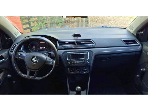 VW GOL TREND 1.6 5 P L/17 2017 94.474 KM - Imagen 10