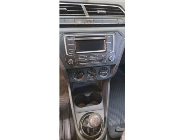 VW GOL TREND 1.6 5 P L/17 2017 94.474 KM - Imagen 11
