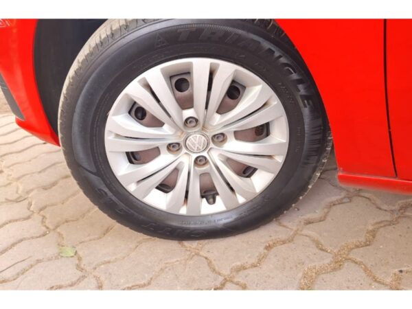 VW GOL TREND 1.6 5 P L/17 2017 94.474 KM - Imagen 12