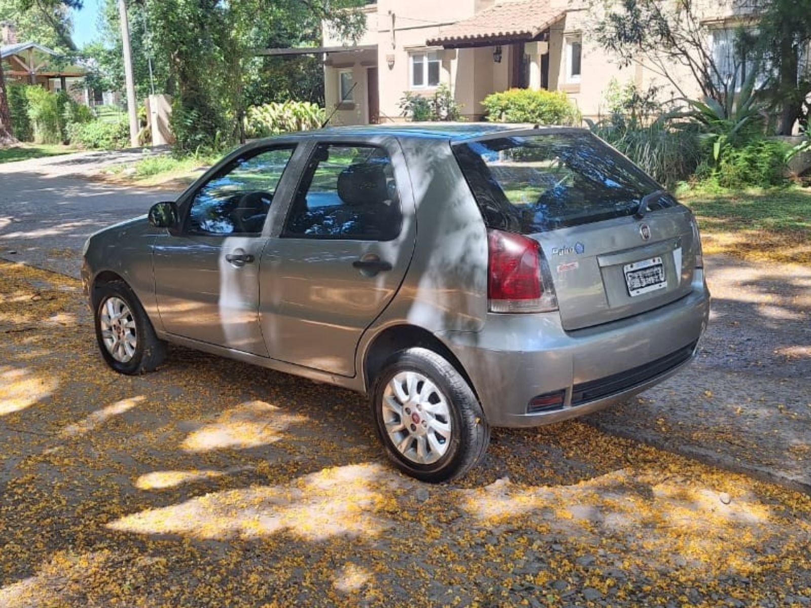 z FIAT PALIO 1.4 5 P FIRE L/14 CONFORT SE 2016 146.640 KM - Imagen 5