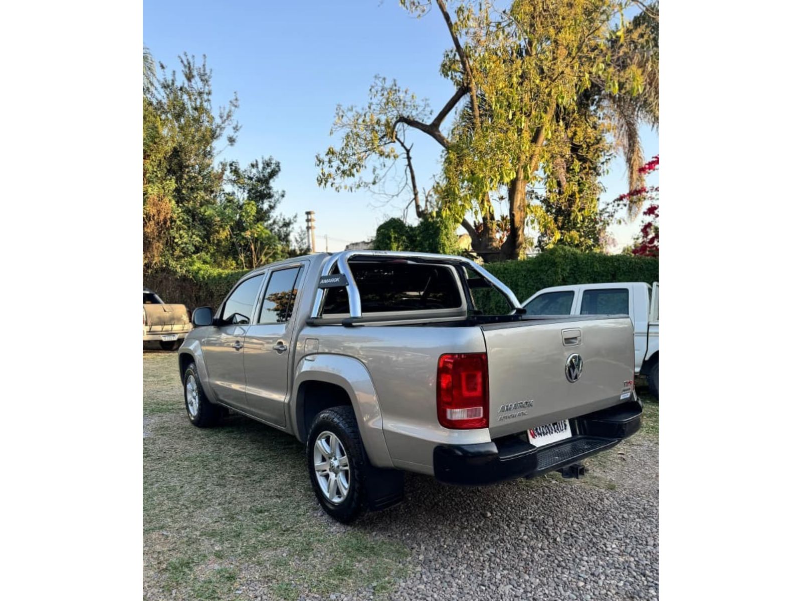 VOLKSWAGEN AMAROK 20TD 4X2 DC TRENDLINE AT 2016 240.000 KM - Imagen 5