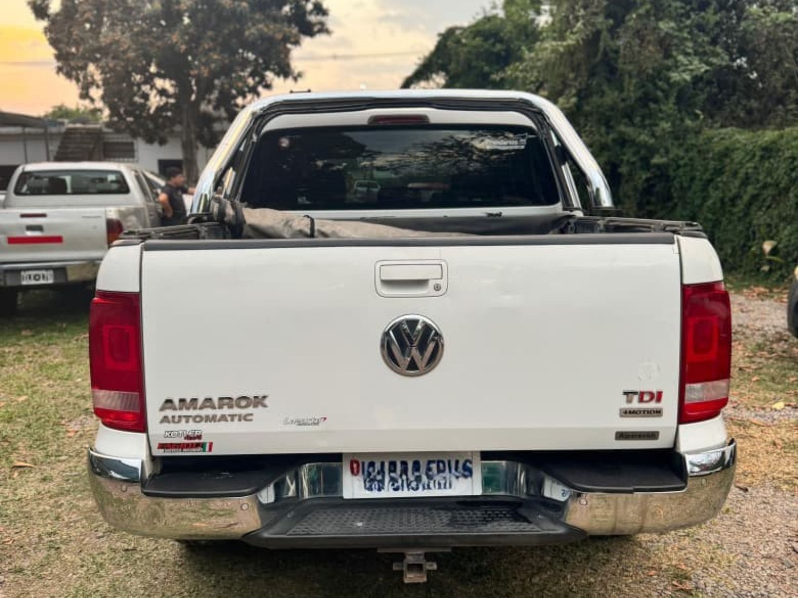 A1 VOLKSWAGEN AMAROK 20TD 4X4 DC HIGHLINE 180HP PK AT 2016 125.000 KM - Imagen 5