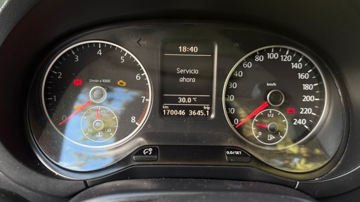 Volkswagen Suran 1.6 Highline L/10 2013 - Imagen 11